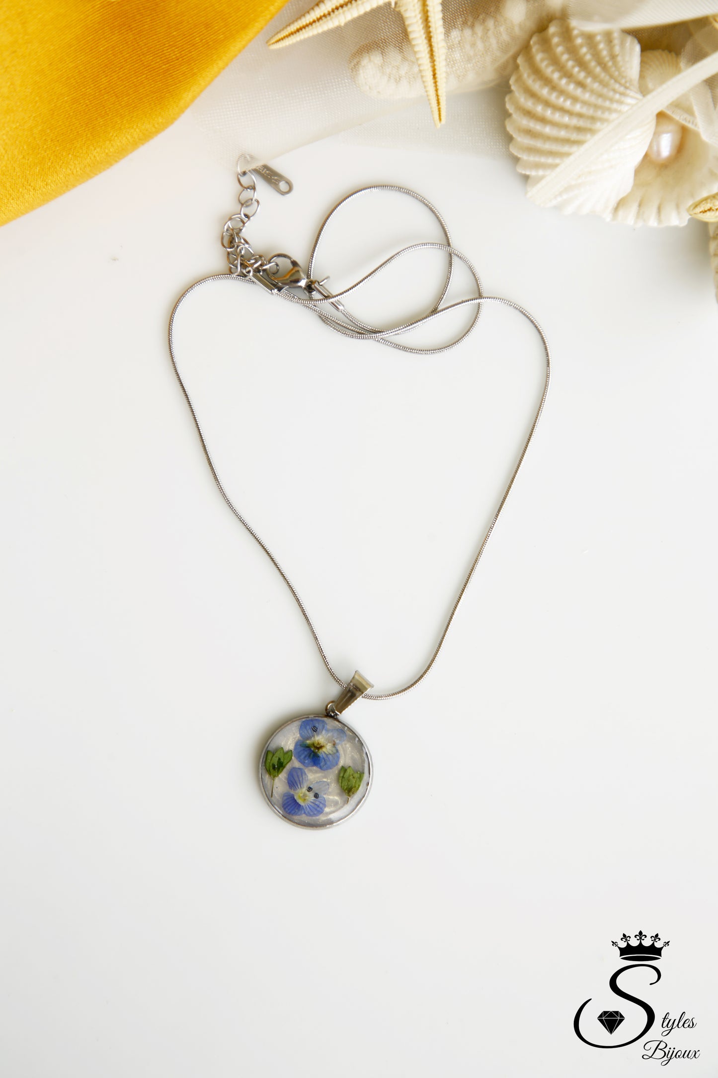 Blue and Green Flower - Background Gold Glitter - Stainless Steel