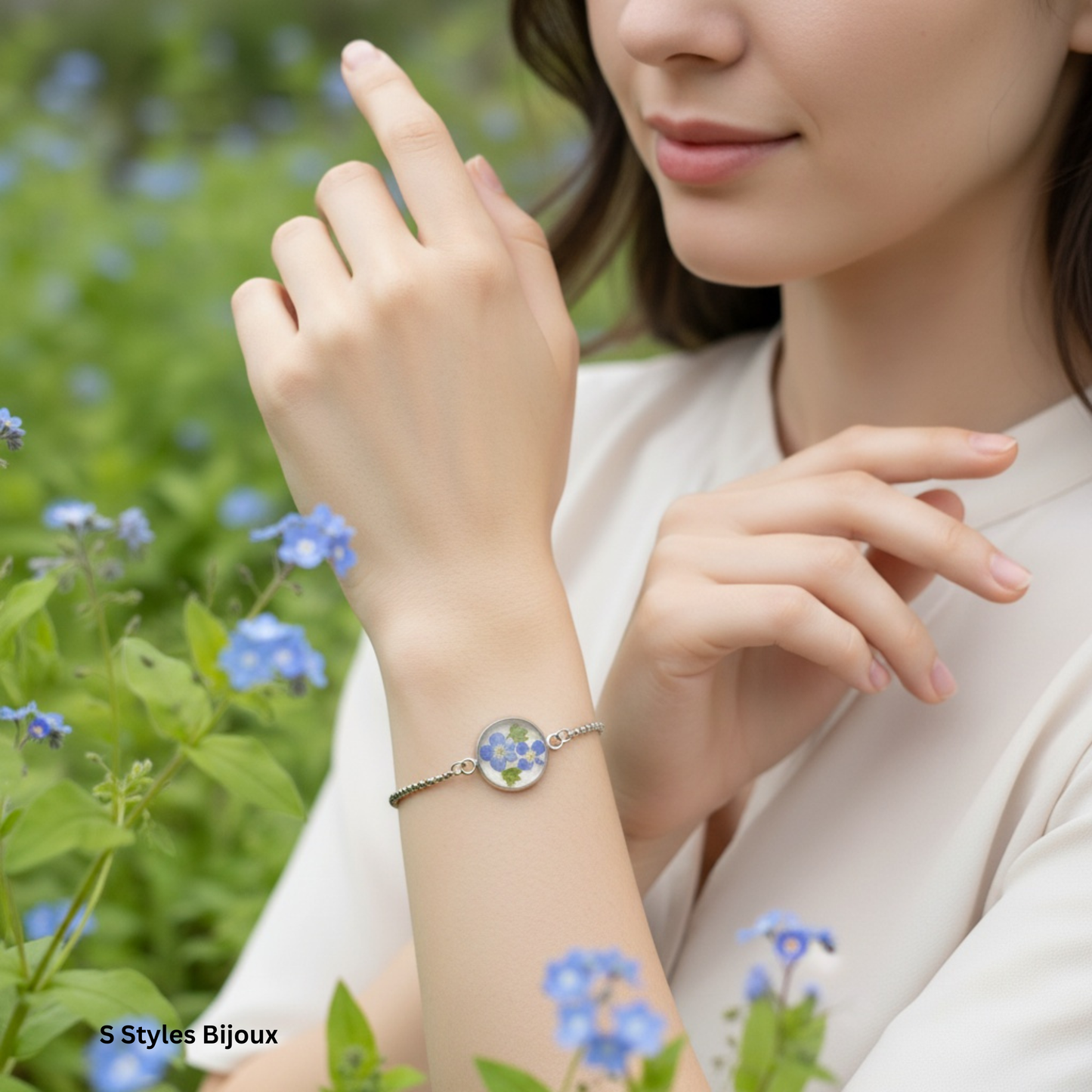 Bracelet Adjustable – Real Blue-Green Flower with Gold Glitter Background - Handmade Jewelry