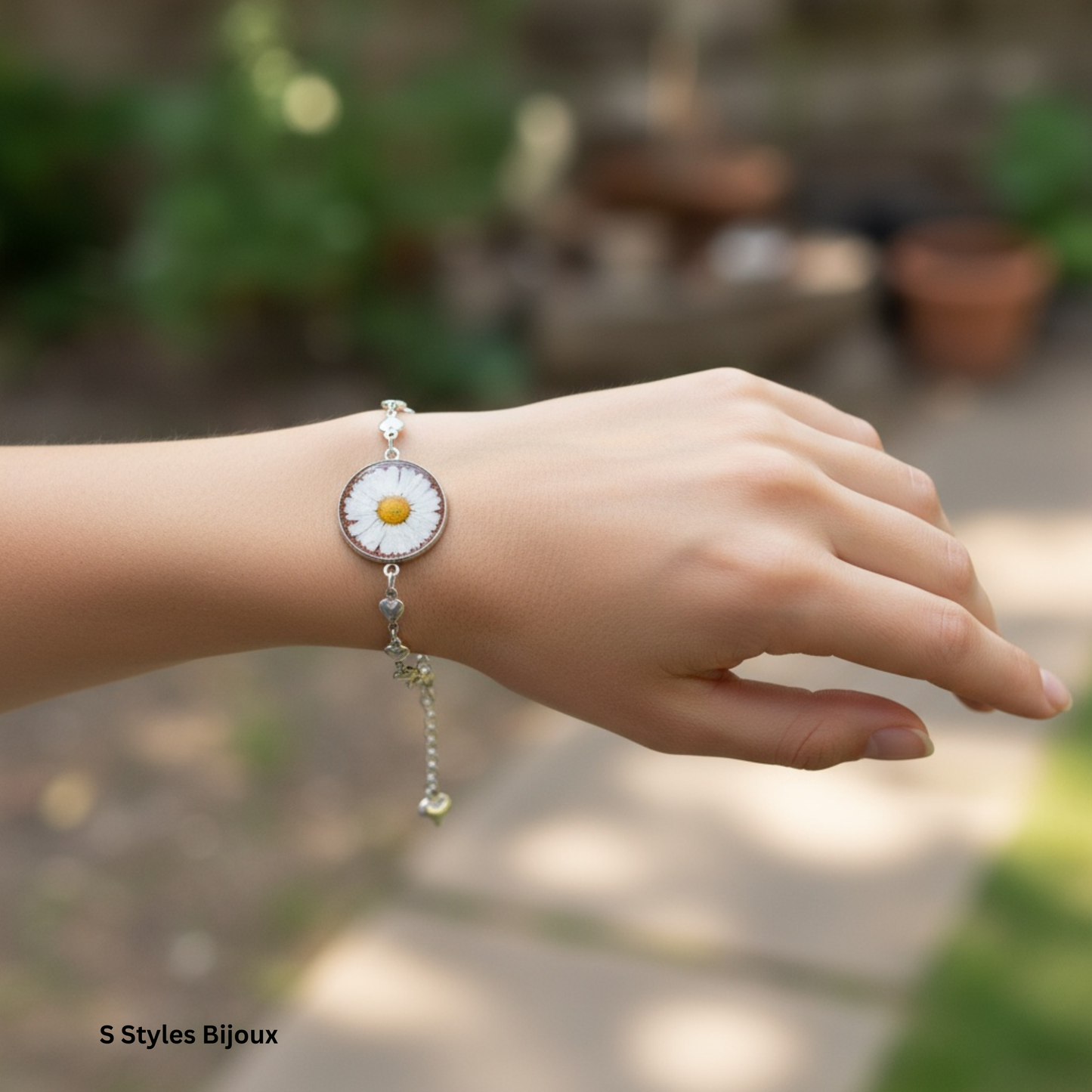 Bracelet Chain – Real Daisy Flower with Pink Glitter Background - Handmade Jewelry