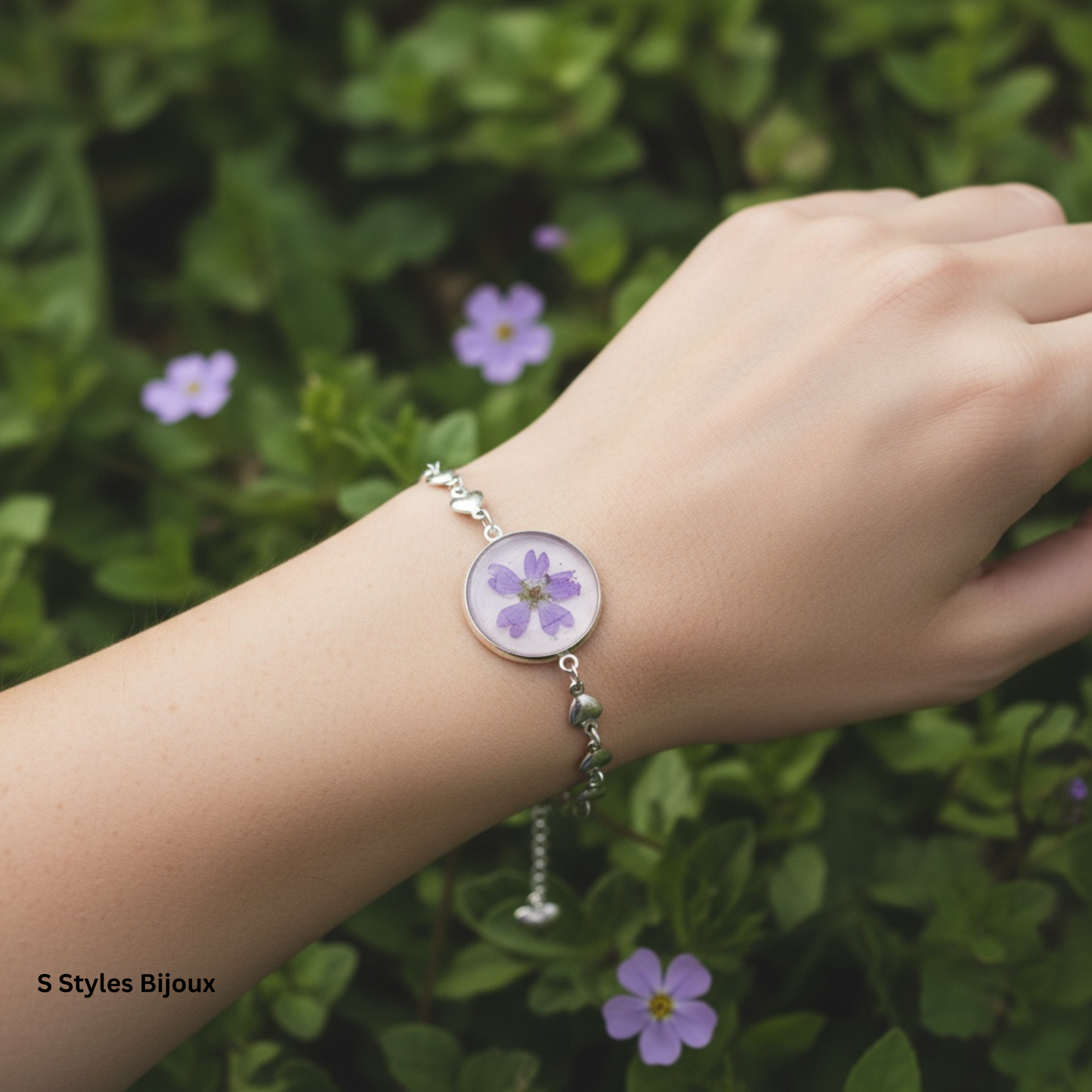 Bracelet Chain – Real Purple Flower with Purple Glitter Background