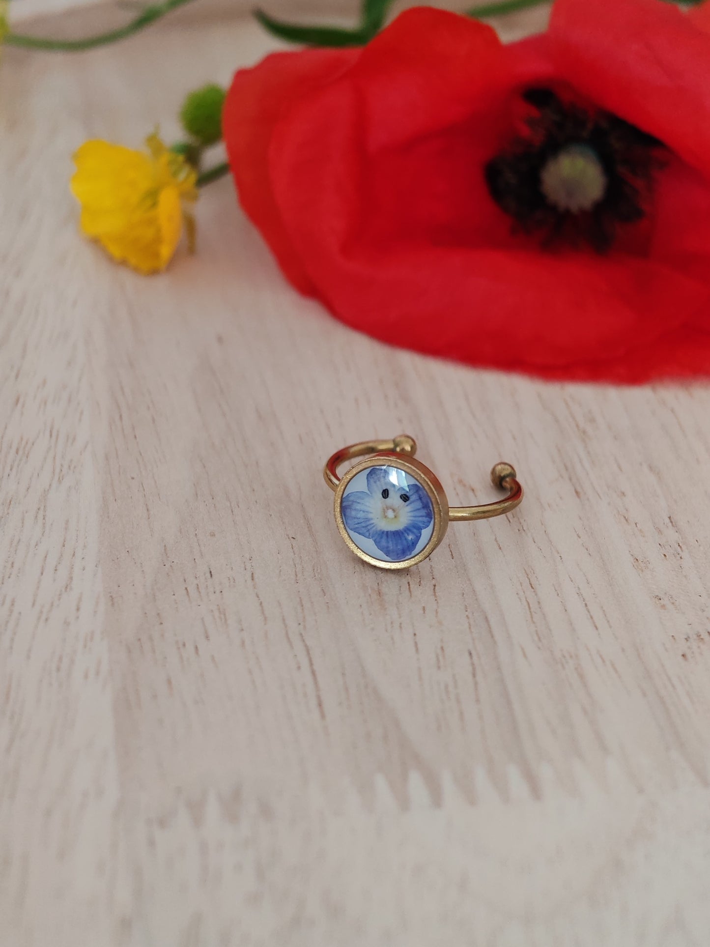 Adjustable Blue Flower Ring – Handmade Stainless Steel Gold Real Dried Flower Jewelry (10 mm / 12 mm)