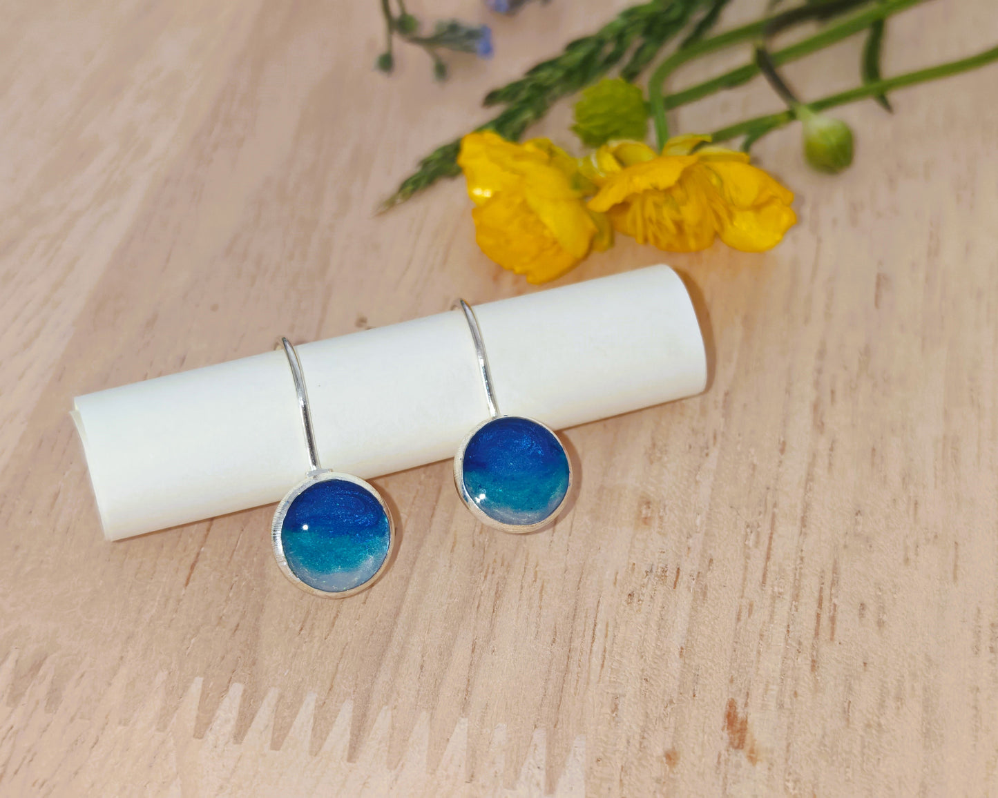 925 Sterling Silver Ocean Summer Earrings – Handmade Blue Resin Leverback Earrings (Kopie)