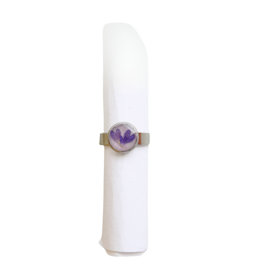 Adjustable Purple Heart Flower Ring – Handmade Stainless Steel Ring with Real Dried Flower & Glitter Background
